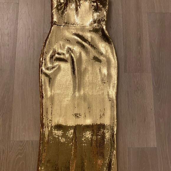 Alex Perry - Picture 10 of 10